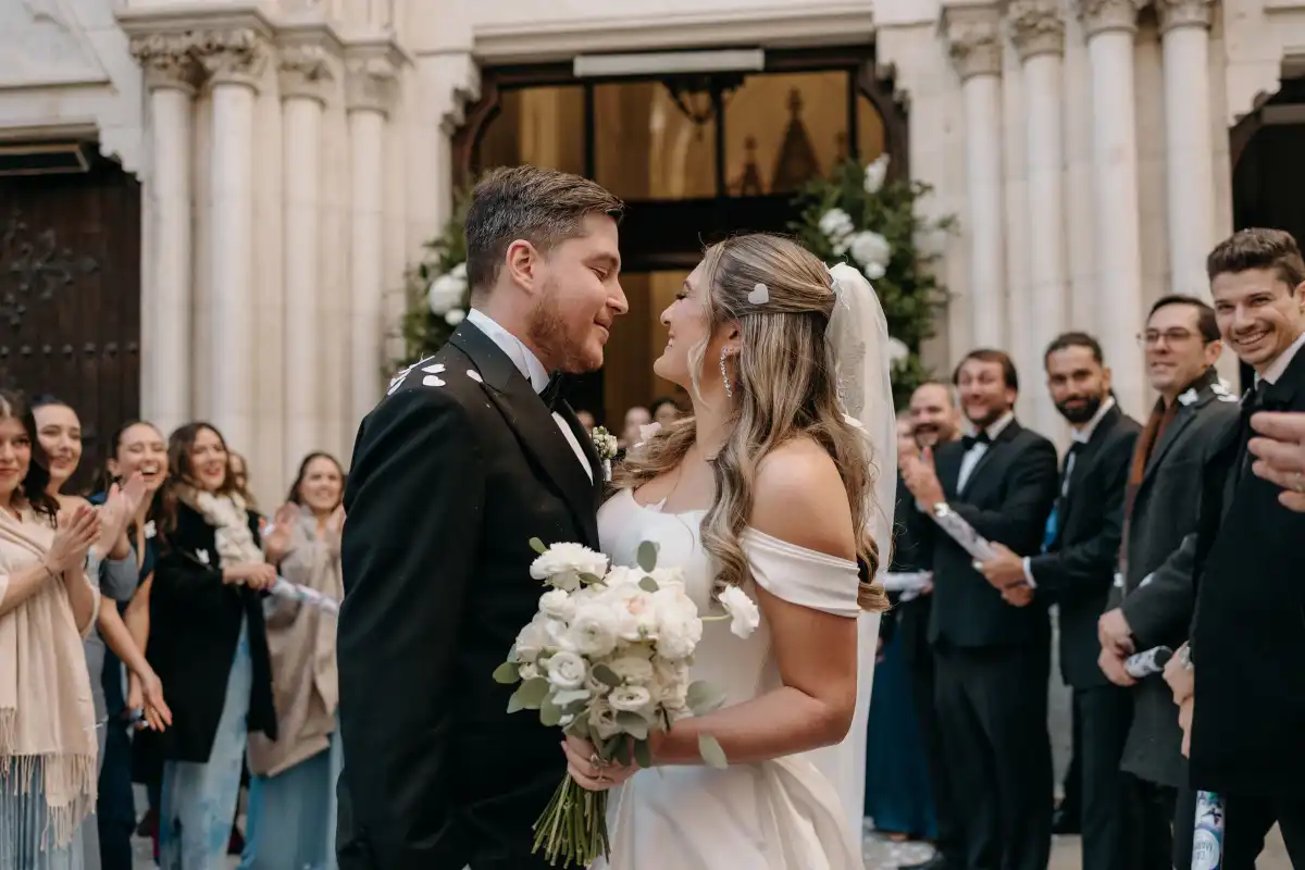 Diseño floral de boda y ramo de novia creado por Sara Laínez, misspitimini.